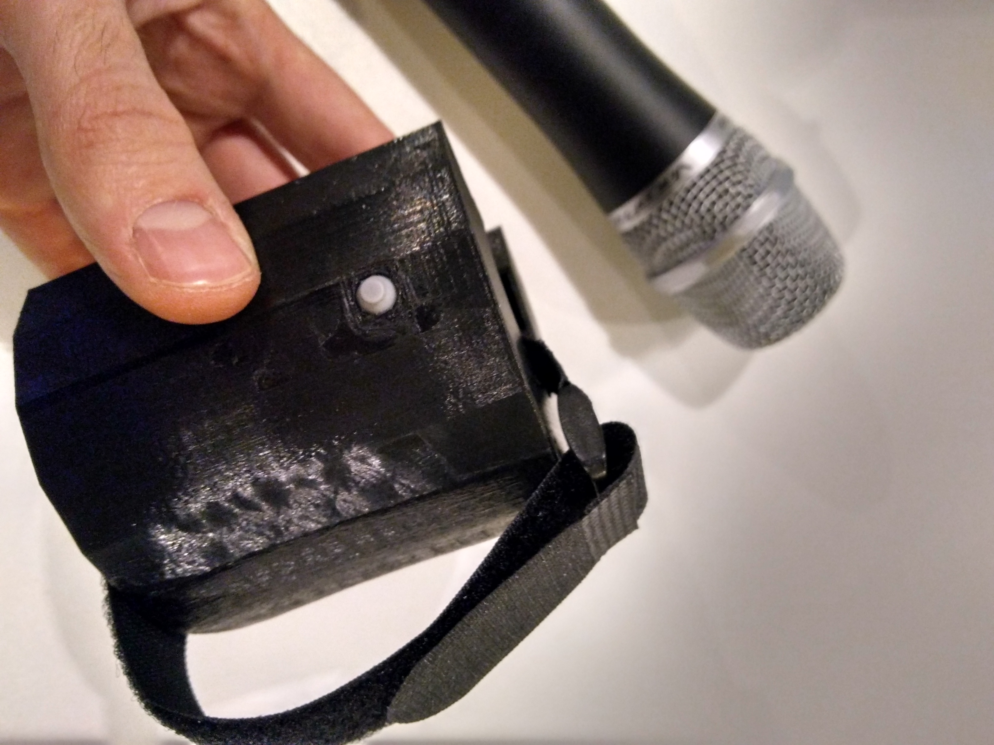 Mic Cuff 3D 2